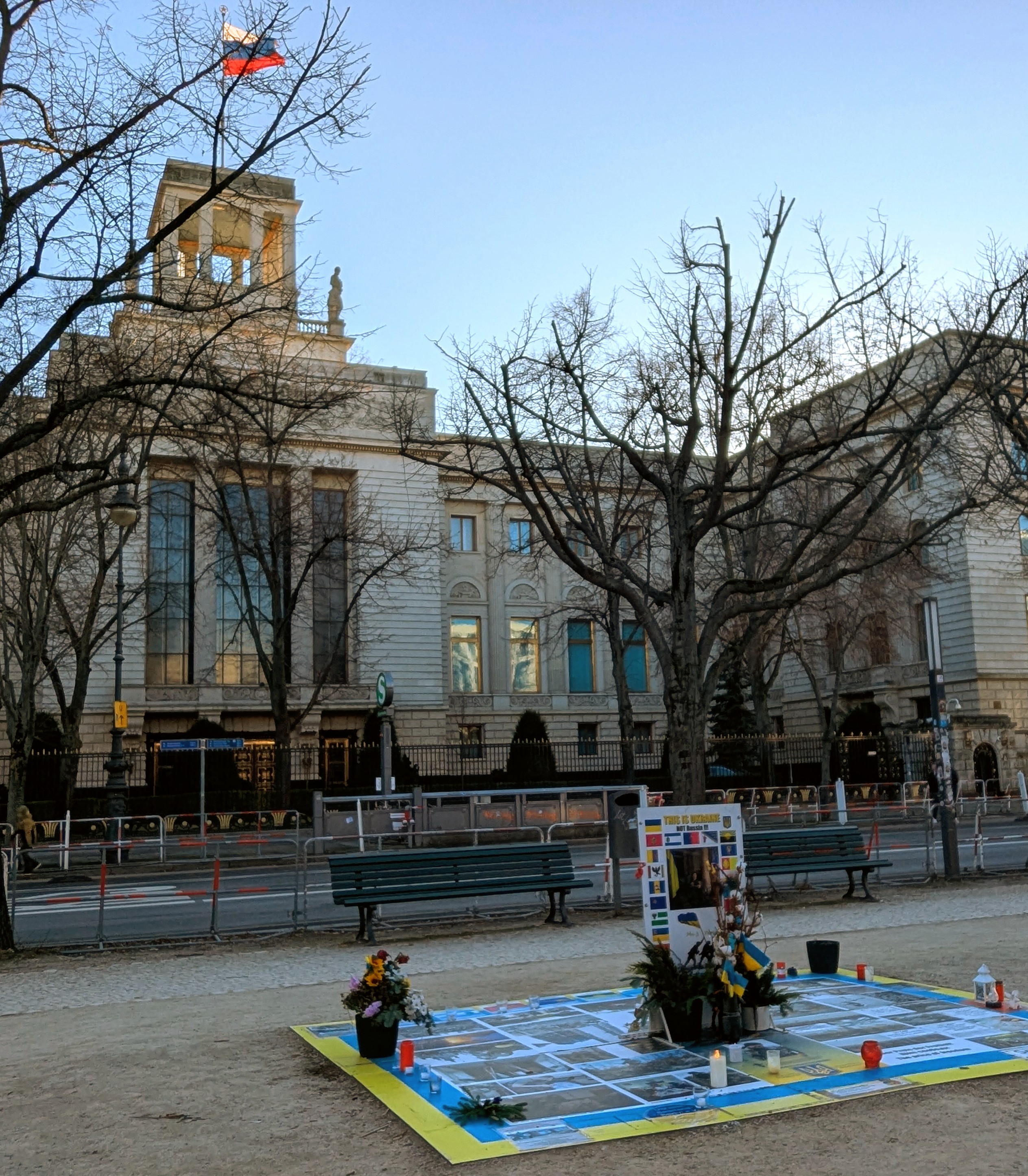 Ukrainian vigil in front of the Russian Embassy, Berlin